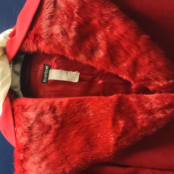 Vintage Red Bebe Trench coat with a 🐇 Rabbit fur collar Size Small - Picture 5 of 8